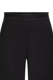Black Milo Bermudas