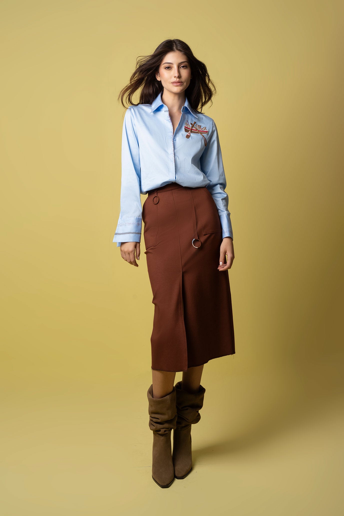 CAMISA-SOL-CANOA-CIELO-foto-modelo-2_1.jpg