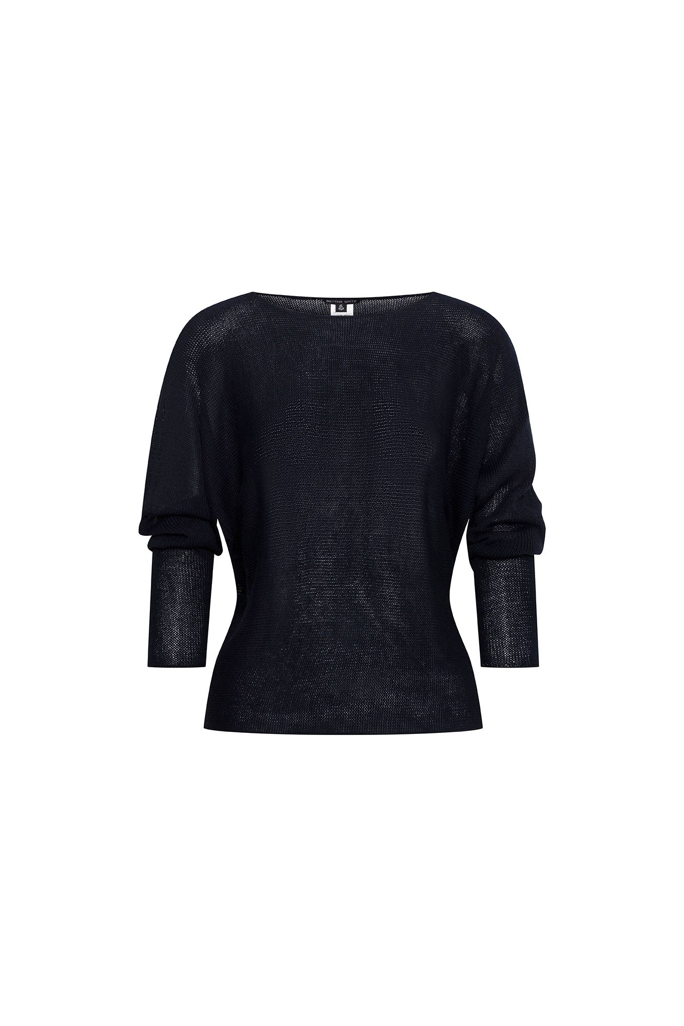 Saco Manga Ranglán Azul — full front view showing fitted navy blue fine-knit sweater with wide bateau neckline and three-quarter raglan sleeves extending diagonally from collar to cuff in a single continuous line with no shoulder seam