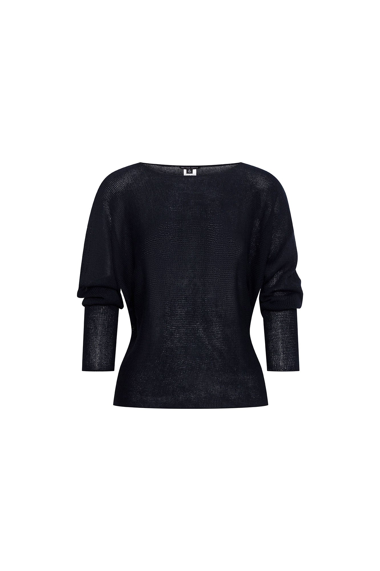 Saco Manga Ranglán Azul — full front view showing fitted navy blue fine-knit sweater with wide bateau neckline and three-quarter raglan sleeves extending diagonally from collar to cuff in a single continuous line with no shoulder seam